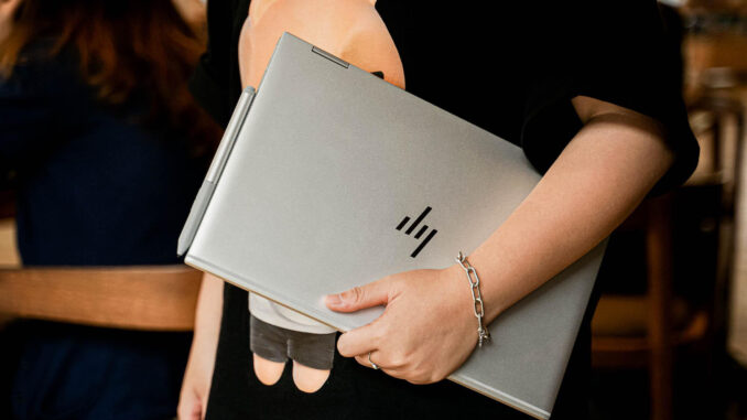 Laptop doanh nhân HP EliteBook X360 1040 G7