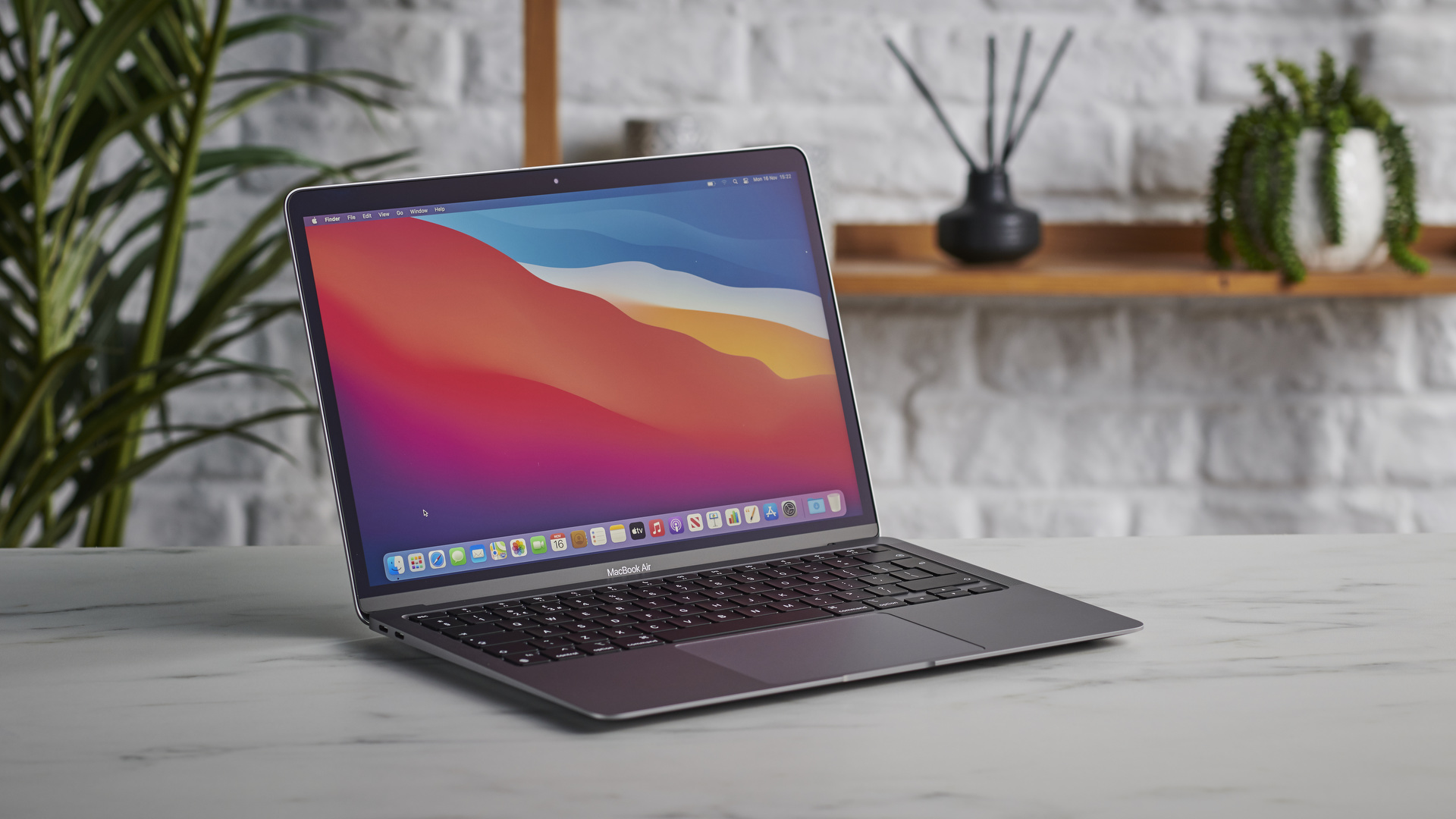 Máy Mac hỗ trợ M1 nhanh hơn Windows
